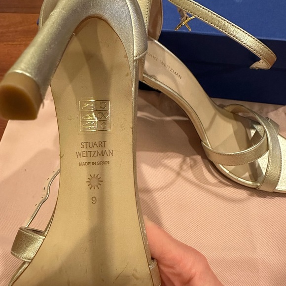 New Stuart Weitzman - Picture 4 of 6